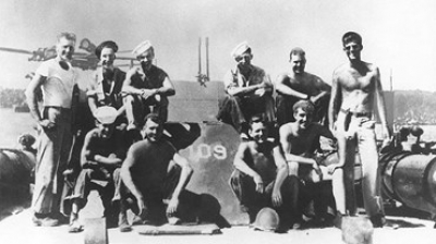 Intussen in de Pacific: John F. Kennedy toont zich al vroeg presidentieel