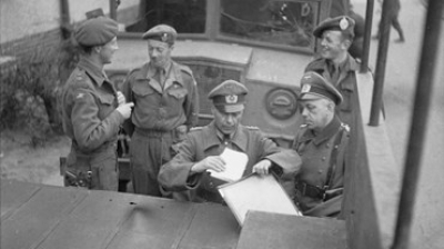 11 april - Onderhandelen over de overname van Bergen-Belsen